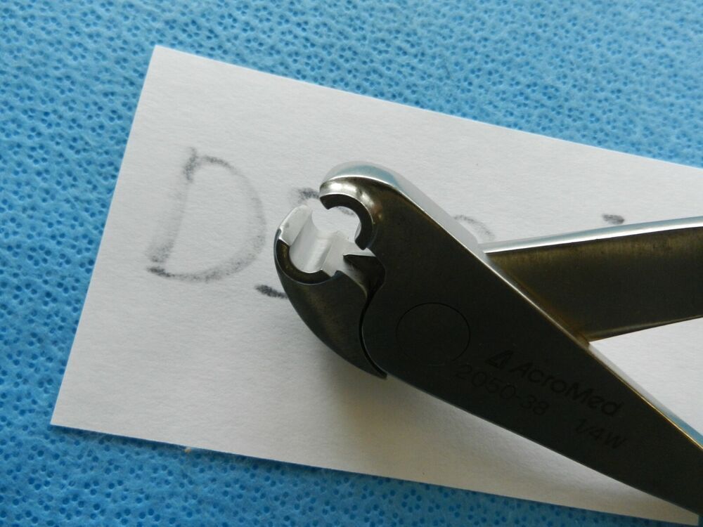 D2109 Acromed Surgical Rod Holder 2050-38 - Image 3