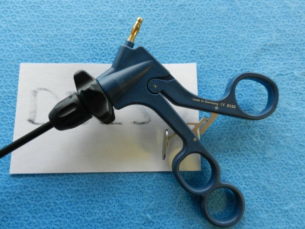 D2520 Mahe Surgical 5mm 34cm Monopolar Insulated Ratcheting Babcock Forceps - Image 4