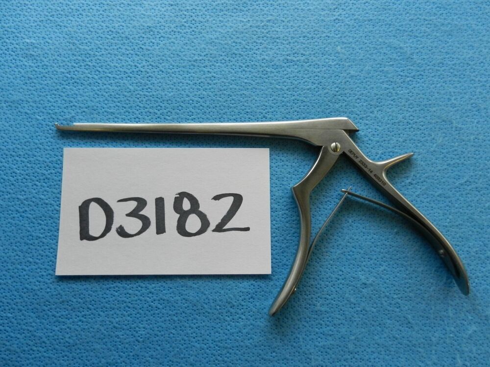 D3182 Zimmer Surgical 2mm 40 Degree 7in Rongeur 2333-14