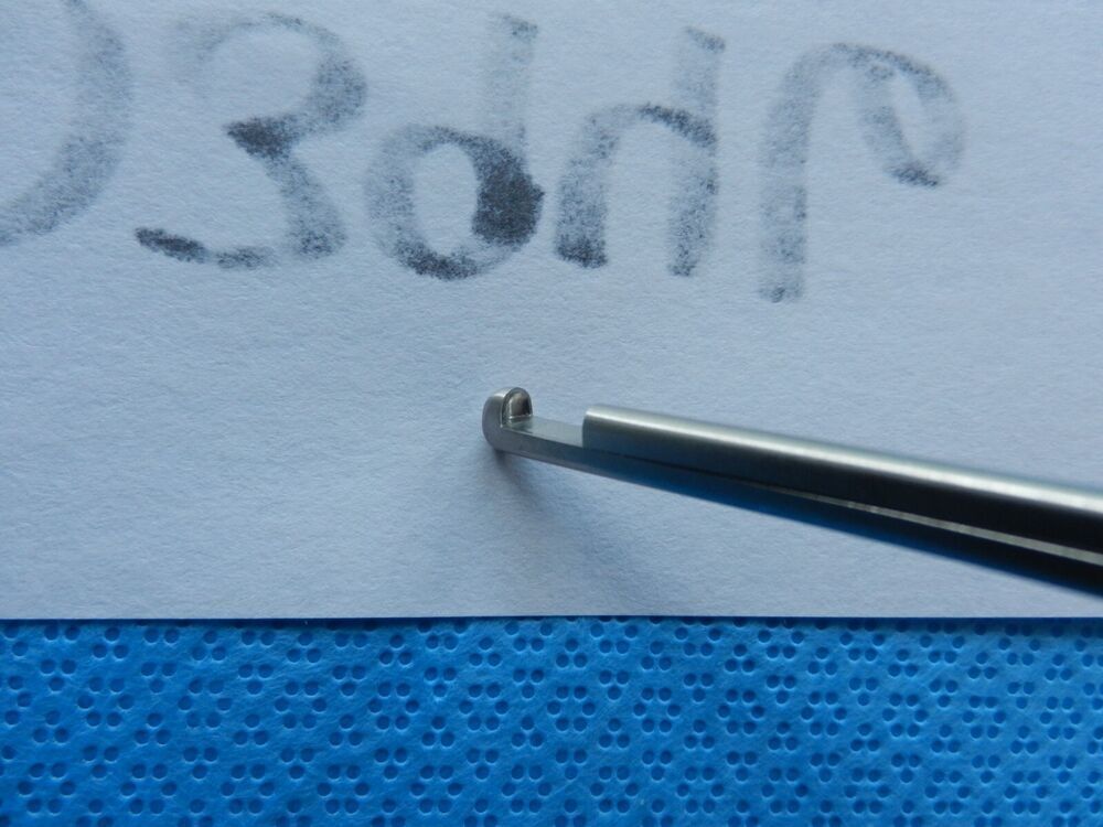 D3946 Storz Surgical 4in 90 Degree 4mm Rongeur N1951 - Image 3