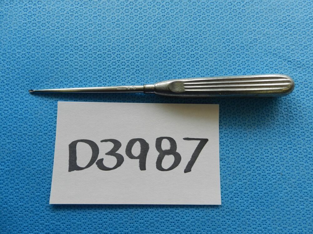 D3987 Storz Surgical Size 2/0 Cup Curette N1104