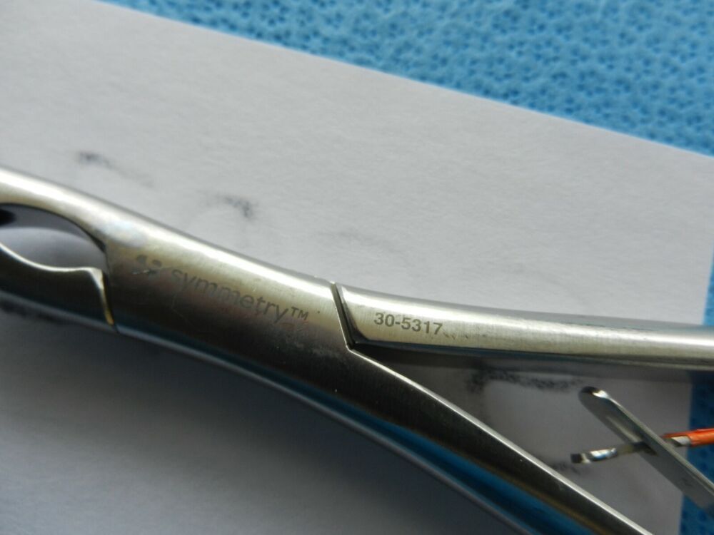 D2655 Codman Symmetry Surgical Curved Luer Rongeur 30-5317 - Image 4