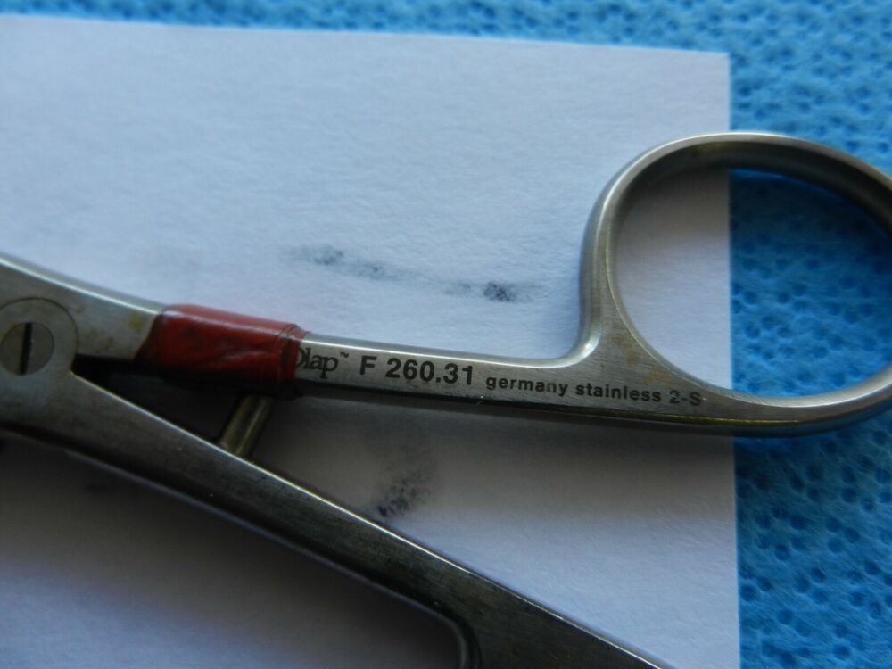 D2912 V. Mueller Endolap Surgical 5mm 32cm Cup Forceps F260.31 - Image 4