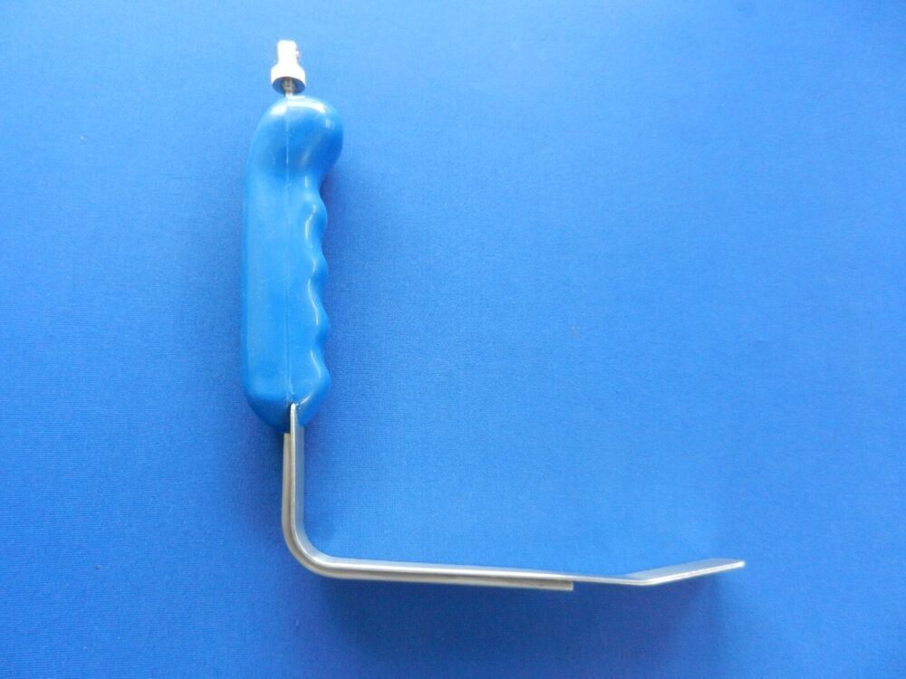 F222 Heyer-Schulte Fiber Optic Mammary Retractor 15cm length x 25mm width - Image 3