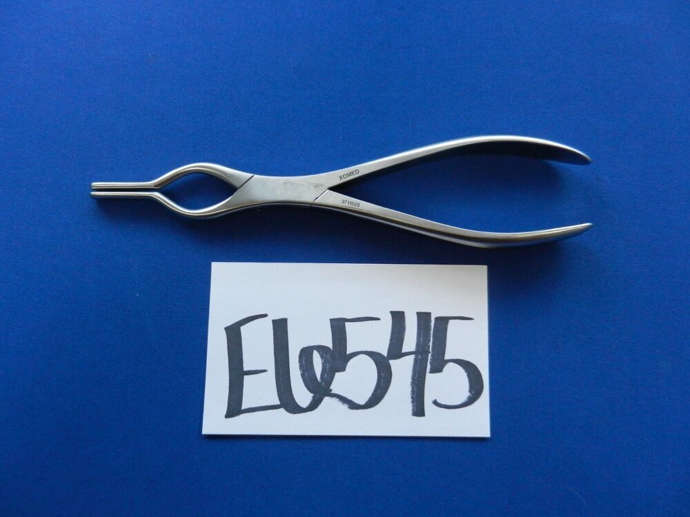 E6545 Xomed 3711029 Walsham ENT Straightening Forceps 23.5cm Length