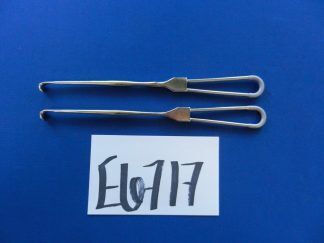 E6717 V. Mueller NL1003 Cushing Straight Set of 2 Retractors 8.75" Length