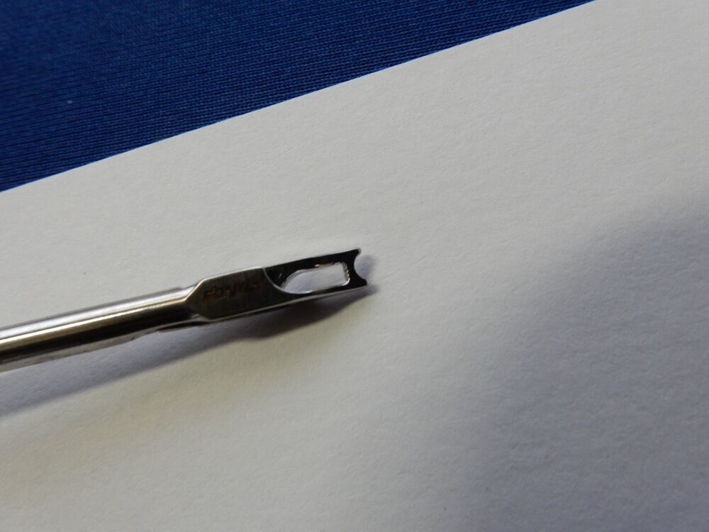 Stryker 0242-200-015 4mm Right Hip Grasper - Image 5