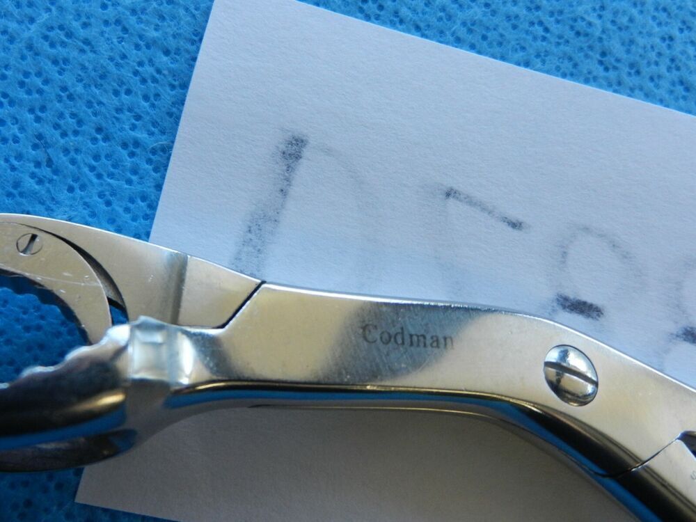 D2889 Codman Surgical Self Retaining Holding Forceps - Image 4