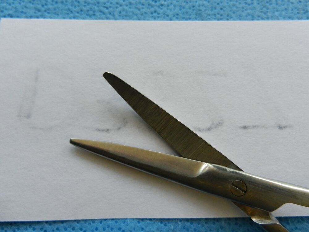 D3627 Surgical 8-3/4in Curved Scissors - Image 3