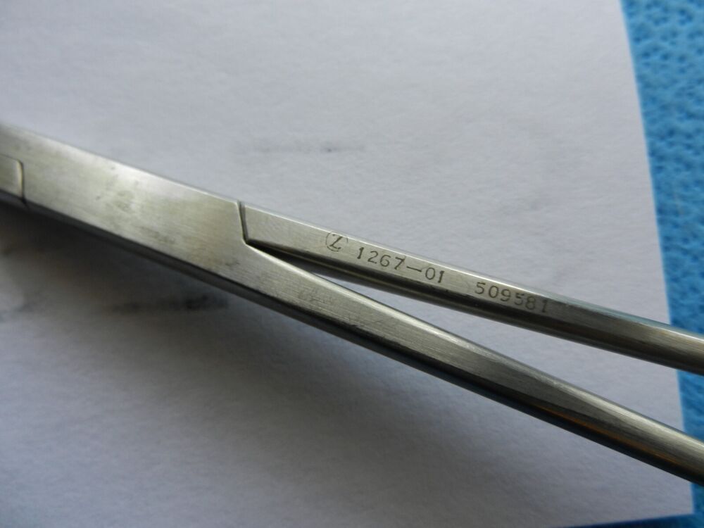 D3723 Zimmer Surgical Clamp 1267-01 - Image 4