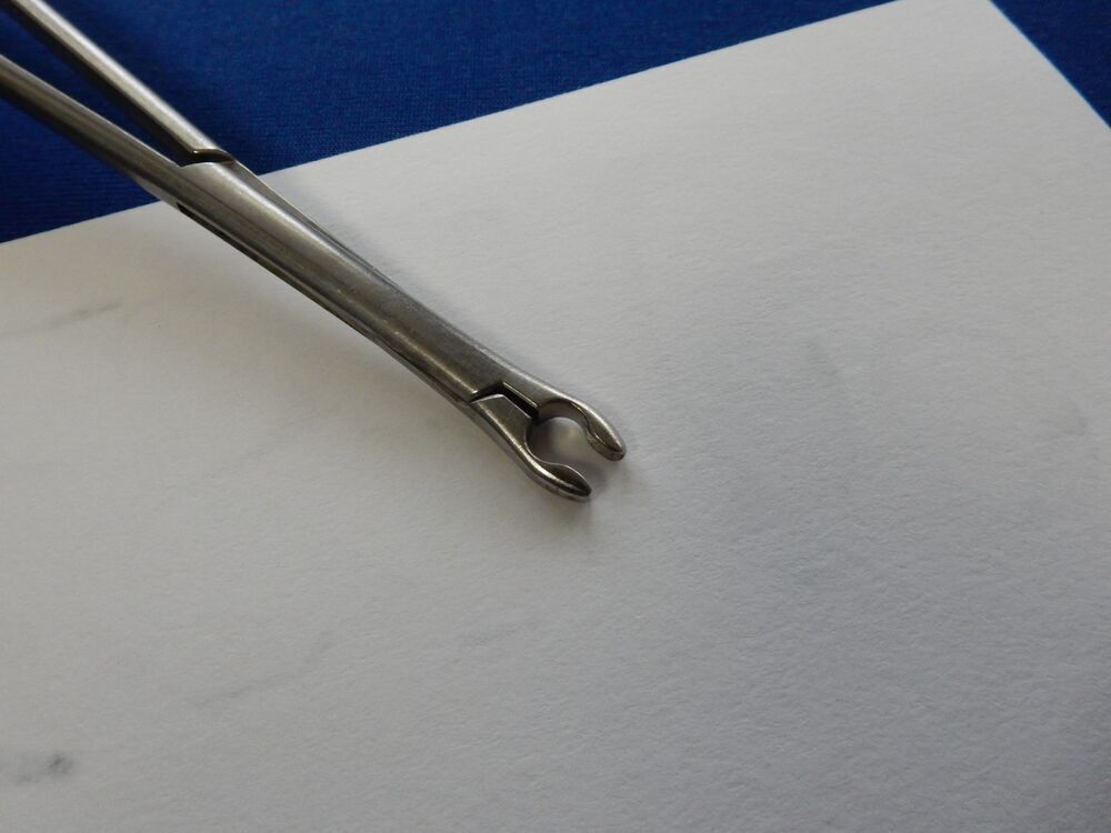 Aesculap FE584 Yasargil Straight Clip Forceps 110mm WL x 215mm OL - Image 3