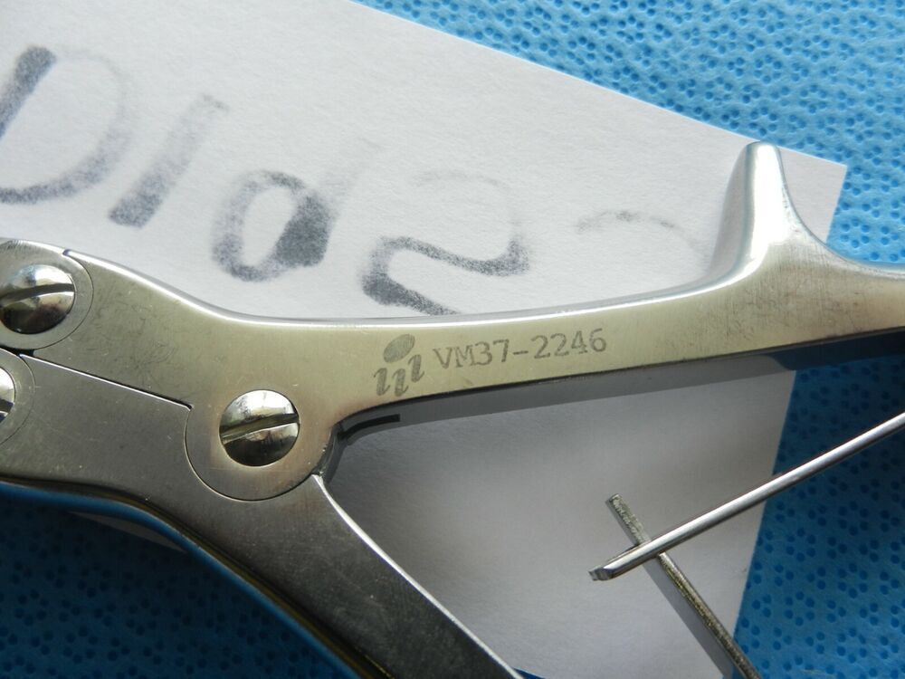 D1953 V. Mueller Surgical Cutting Forceps VM37-2246 - Image 4
