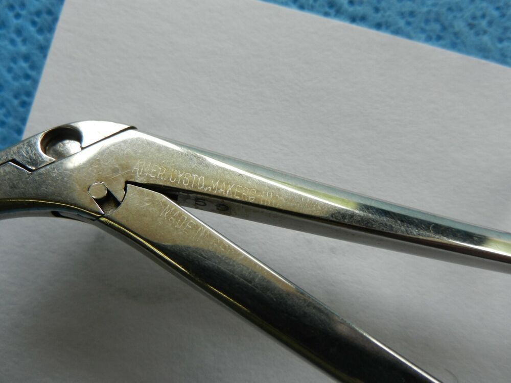 D3007 ACMI Surgical Up Angled 4mm 60cm Cup Forceps - Image 5