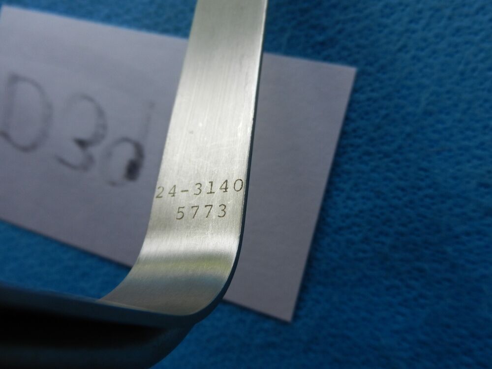 D3901 Codman Symmetry Surgical 3/4in X 6in Britetrac Retractor 24-3140 - Image 5