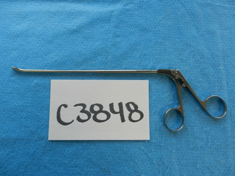 Stryker Surgical Orthopedic 4mm Up Biting Hip Biter 0242-200-007