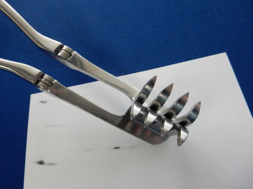 Zimmer 3050 Beckman Adson 25x25mm Retractor - Image 3