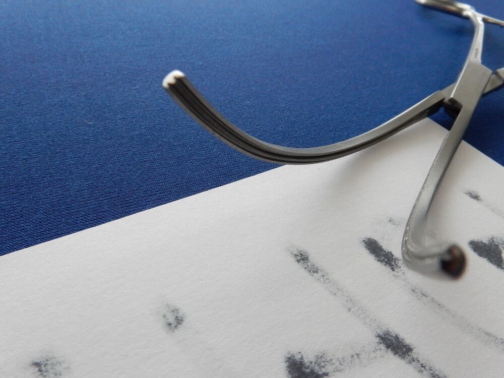 Codman 37-1113 DeBakey Clamp Forceps - Image 4