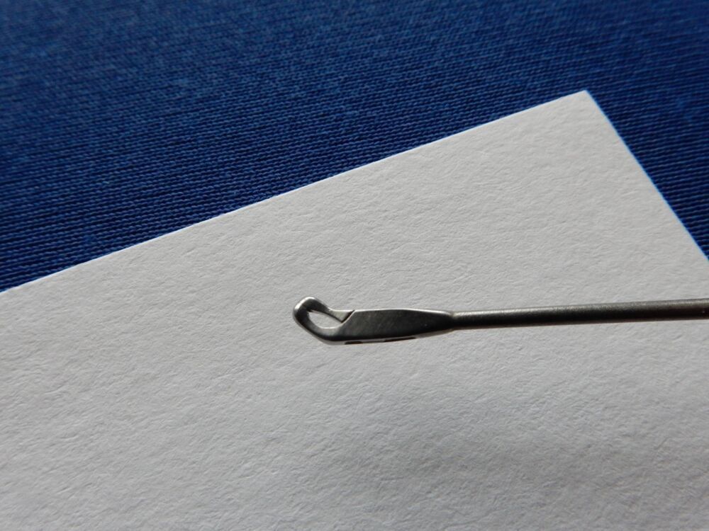 Storz 8591 BM Kleinsasser 1.0mm Angled Round Cup Forceps 23cm Length - Image 3