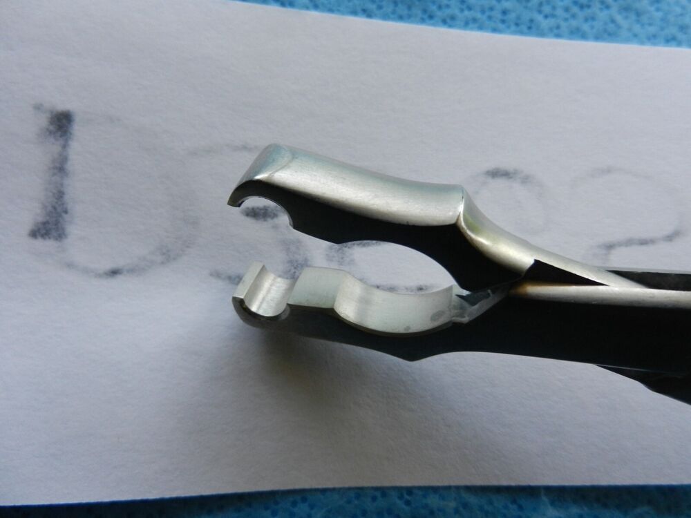 D3565 Zimmer Surgical Orthopedic Holding Forceps 8504-77 - Image 3