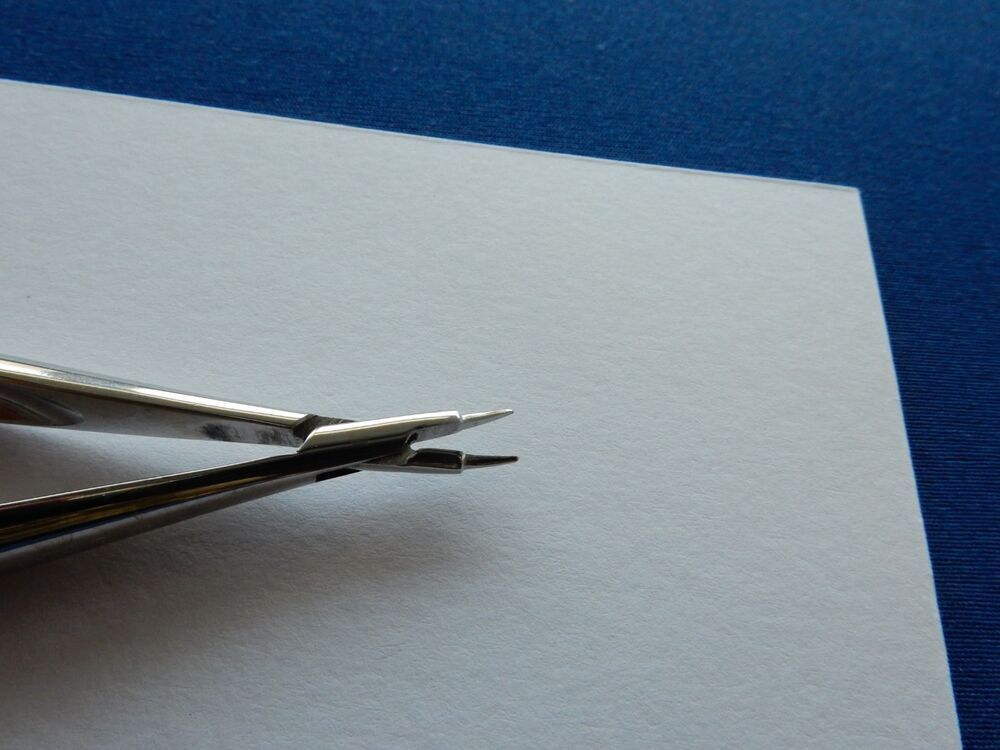 Storz E3842 Barraquer Needle Holder 10mm Moderately Curved Fine - Image 3