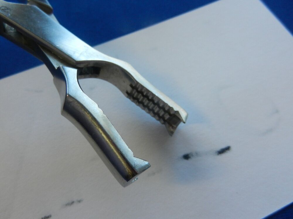 E4763 Zimmer 3121 Kern Orthopedic Holding Forceps with Ratchet 24.5cm Length - Image 4