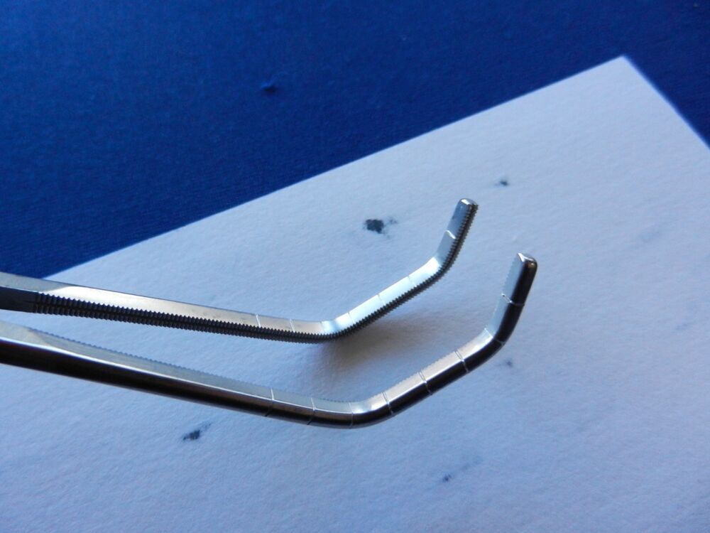 V. Mueller CH6225 Cooley Double Angled 60 Degree Clamp 17.8cm Long - Image 4