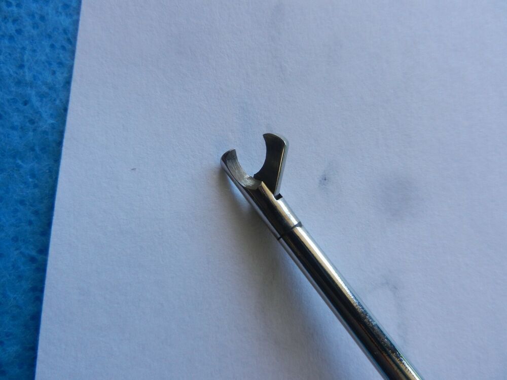 Jarit R. Wolf Surgical Laparoscopic 5mm 30cm Hook Scissors - Image 4