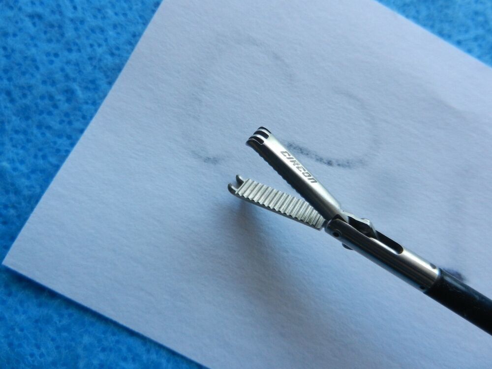 Circon ACMI Surgical Laparoscopic 5mm Cobra Grasping Forceps 007114-902 - Image 4