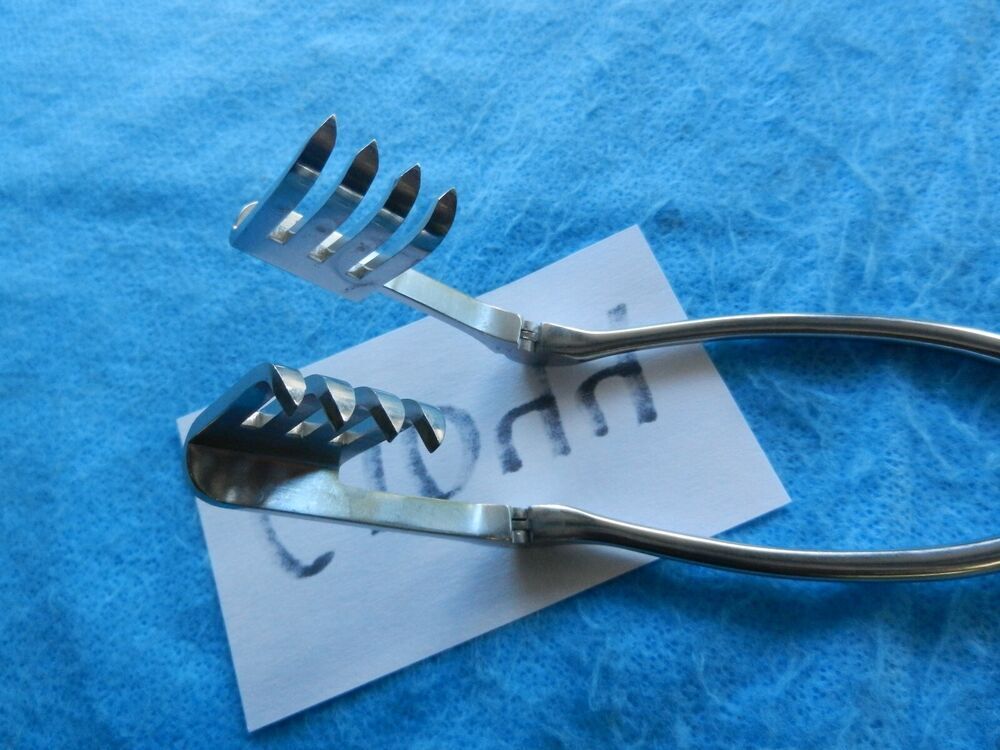 Zimmer Surgical Orthopedic 4X4 Sharp Prong Beckman Adson Retractor 3053 - Image 4