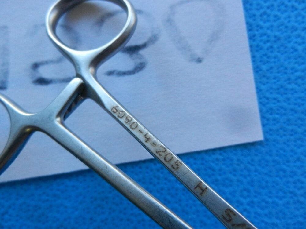 Stryker Howmedica Surgical Orthopedic Holding Forceps 6090-4-205 - Image 5