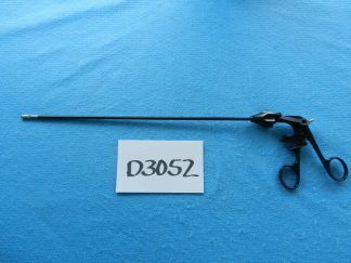 D3052 V. Mueller Surgical 5mm 34cm Serrated Grasping Forceps LZGR01