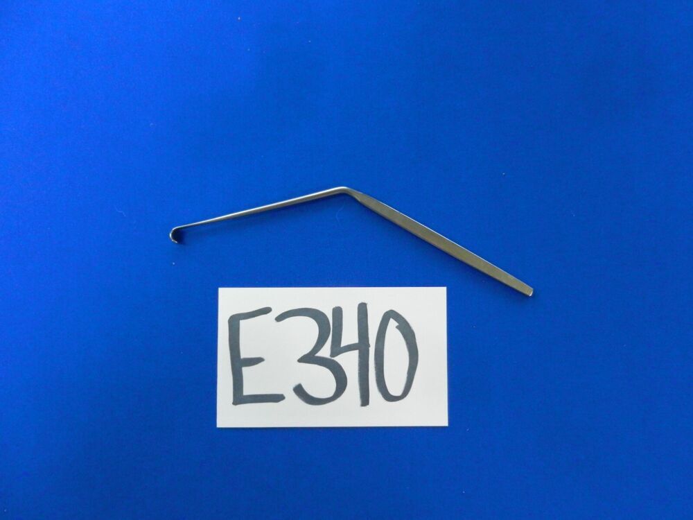 E340 Aesculap Love 45 Degree Angled Neuro Retractor 22cm Overall Length FF702R