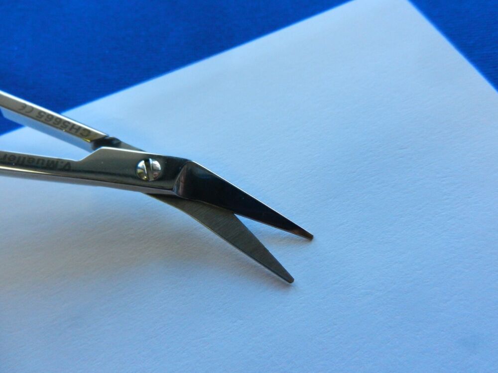 E717 V. Mueller Potts Smith 25 Degree Angled Scissors CH5665 - Image 4
