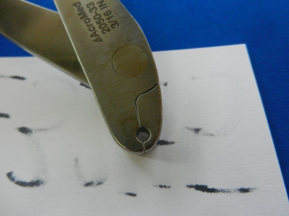 E3245 AcroMed 2050-33 Holding Forceps 3/16" - Image 3