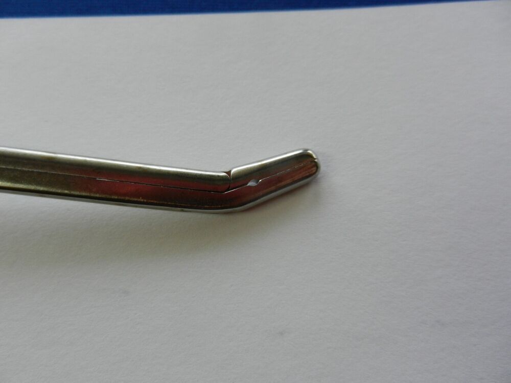 E4377 Codman 53-1236 Love Gruenwald 3x10mm Up Angled Rongeur - Image 3