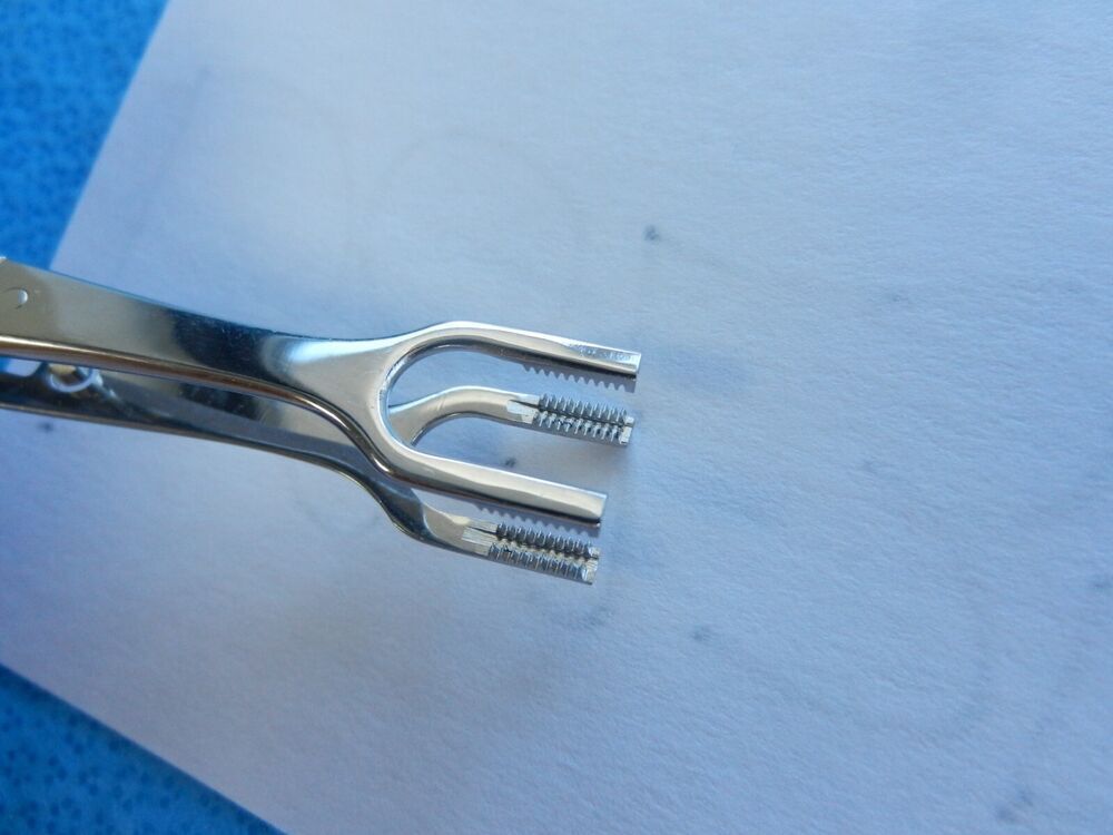 D8235 V. Mueller Price Double Prong Fork Tip Clamp 8mm Wide Jaw SU20910 - Image 3