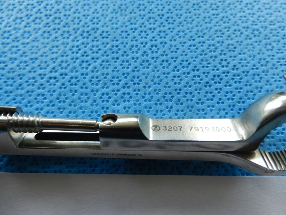D4060 Zimmer Surgical Orthopedic Clamp 3207 - Image 4