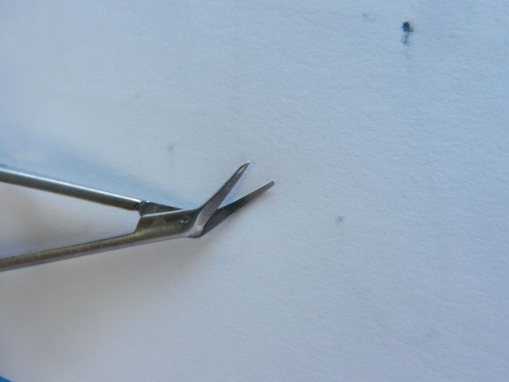 D8228 Katena Surgical Castroviejo Medium Blade Left Curved Scissors K4-1030 - Image 3