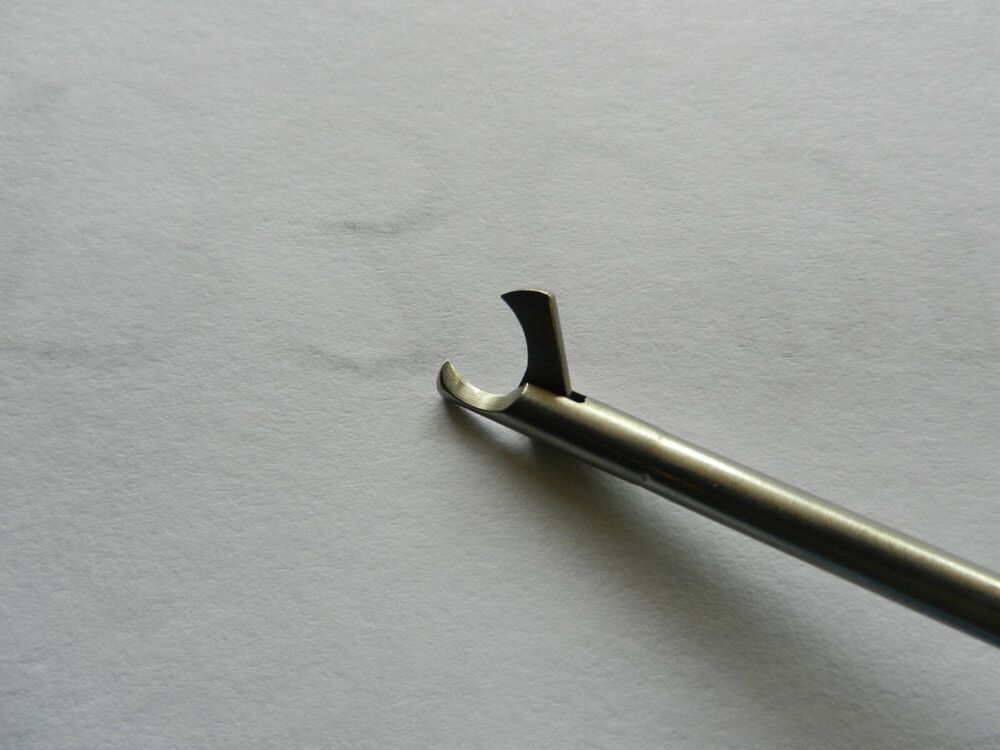 D3004 Wisap Surgical 5mm 32cm Hook Scissors 7652 - Image 3