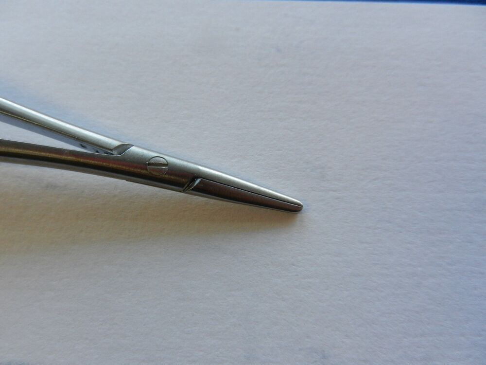 Storz E3864 Castroviejo 16mm Straight Locking Needle Holder - Image 4