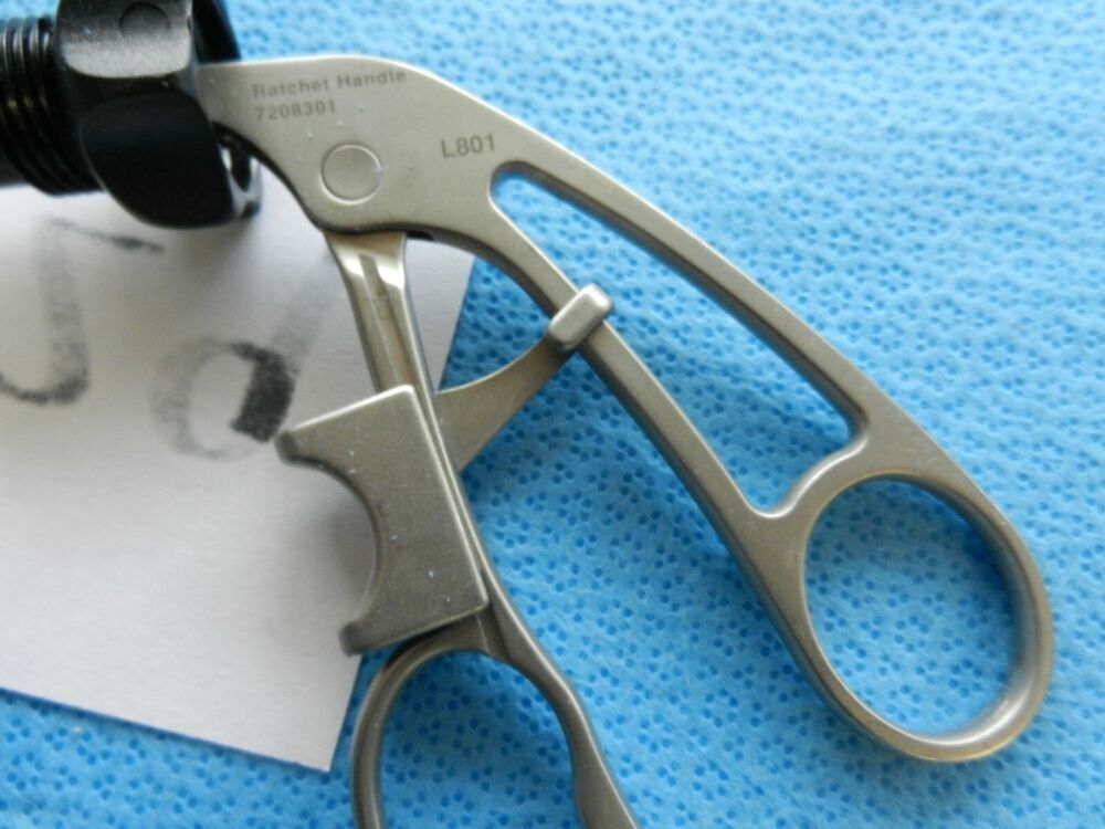 D2529 Smith & Nephew Surgical Interceptre Slidelock Laparoscopic Handle 7208301 - Image 4
