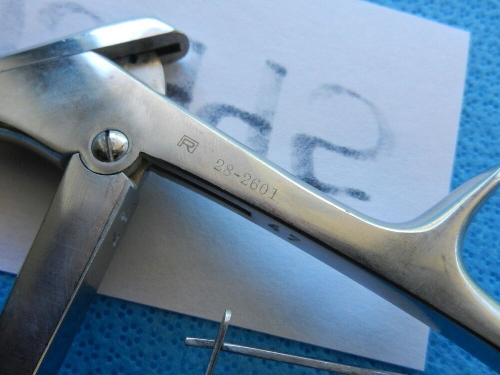 D3445 Richards Surgical 3mm 40 Degree 8in Rongeur 28-2601 - Image 5