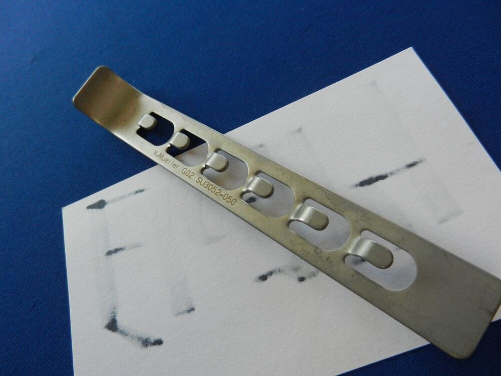 E6714 V. Mueller SU3052-050 Denis Browne Retractor Blade - Image 3