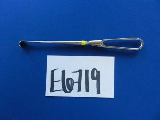 E6719 Integra 3714017 Cushing 12mm Wide Blade Retractor 23cm Overall Length
