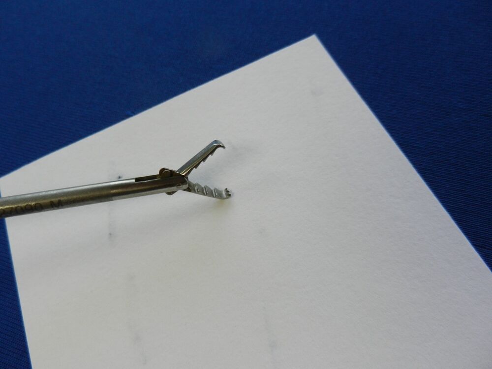 E7444 Storz 27090M Double Action Alligator Grasping Forceps 3.5mm x 33cm - Image 4