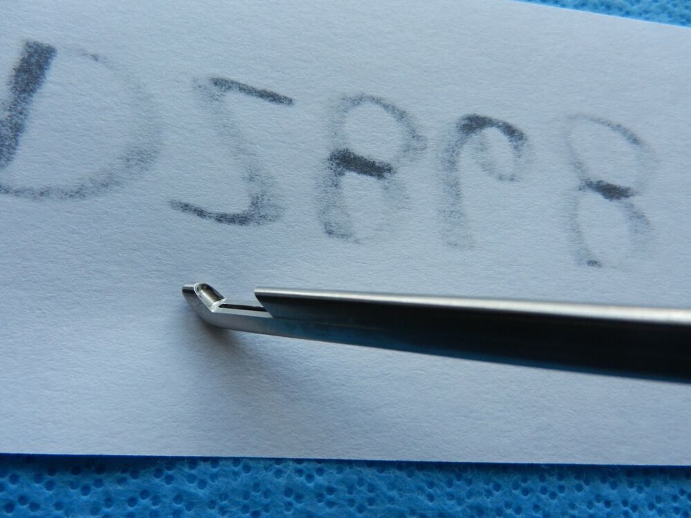 D2868 Konig Surgical 3mm 40 Degree 7in Kerrison Rongeur MDS4051203 - Image 3