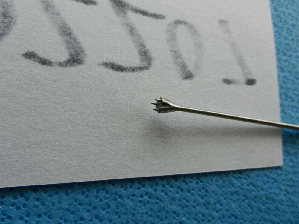 D2207 V. Mueller Surgical Rhoton 3 Prong Fork NL3785-142 - Image 3