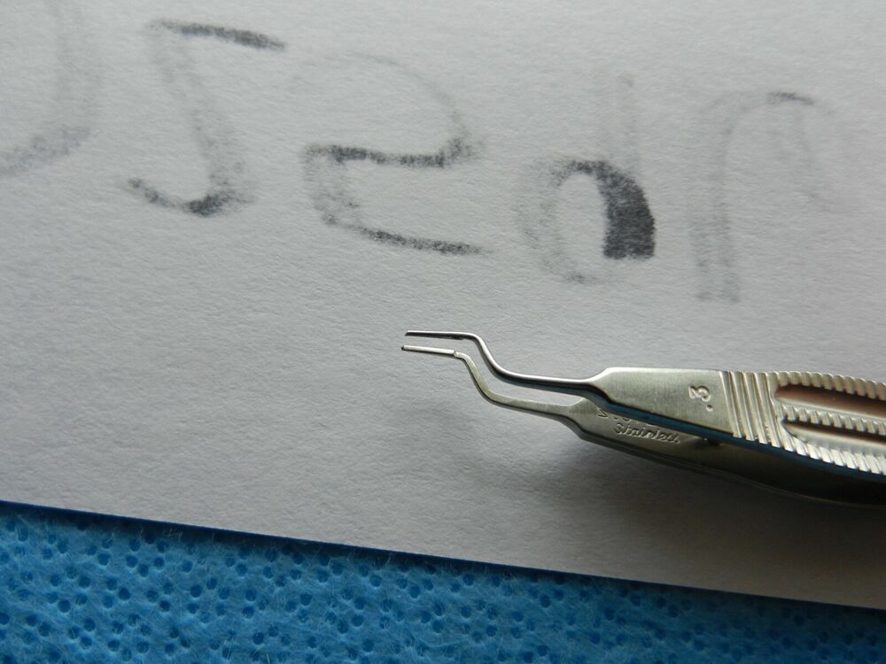 D2596 Storz Surgical Castroviejo Bayonet Forceps E1783 - Image 3
