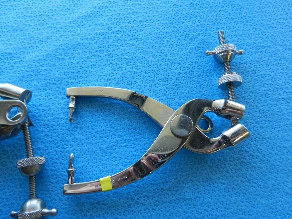 D2475 Zimmer Surgical Raney Crutchfield Tongs 3795 - Image 4