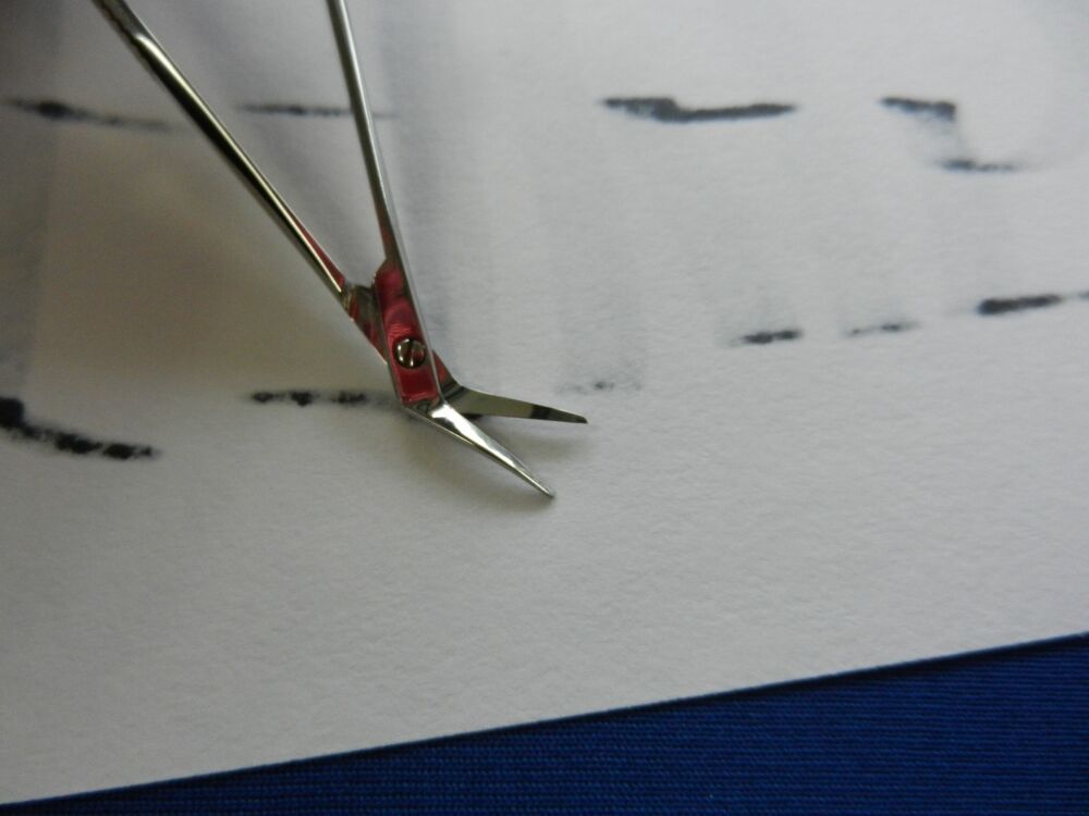 E7145 Storz E3304 Castroviejo Right Curved 14mm Section Scissors 10.6mm Length - Image 3